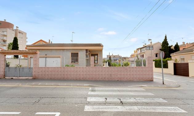 Sale - Villa - Torrevieja