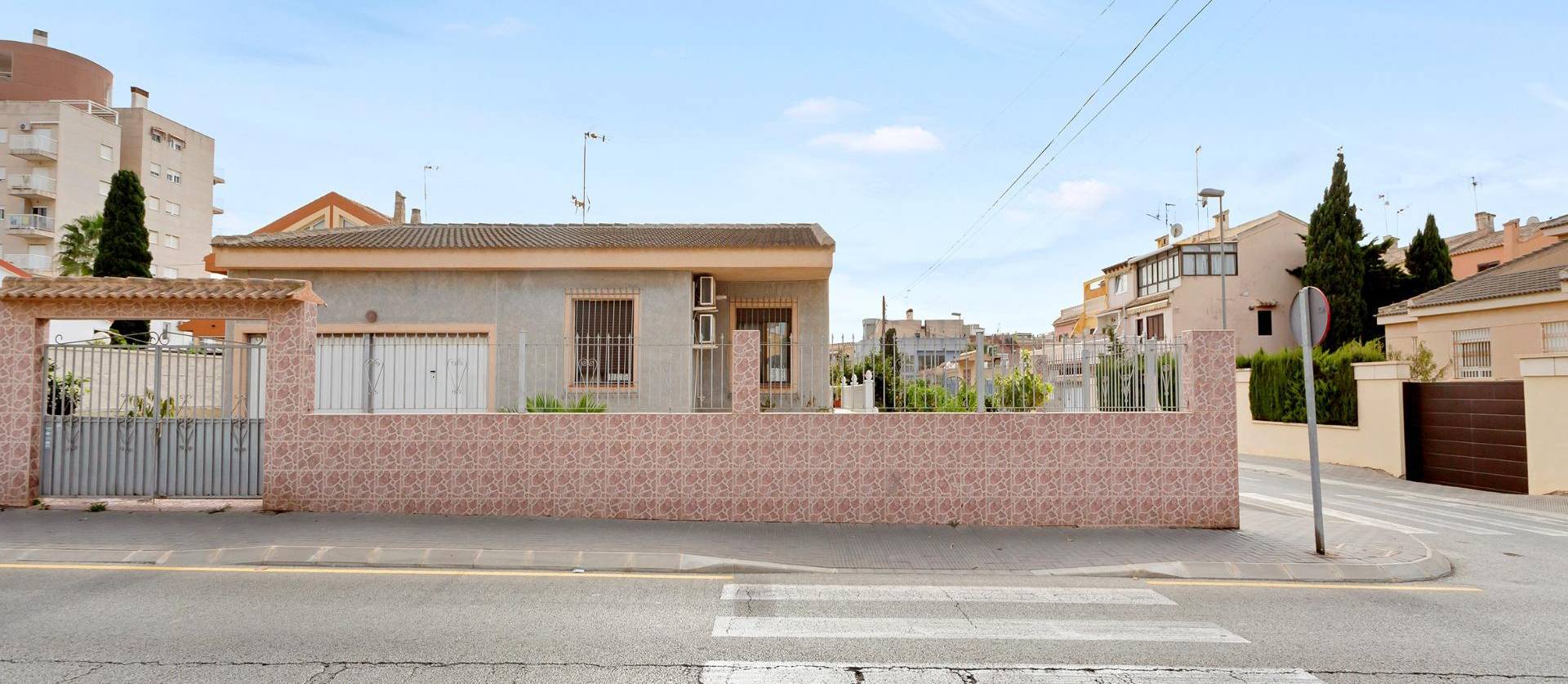 Sale - Villa - Torrevieja