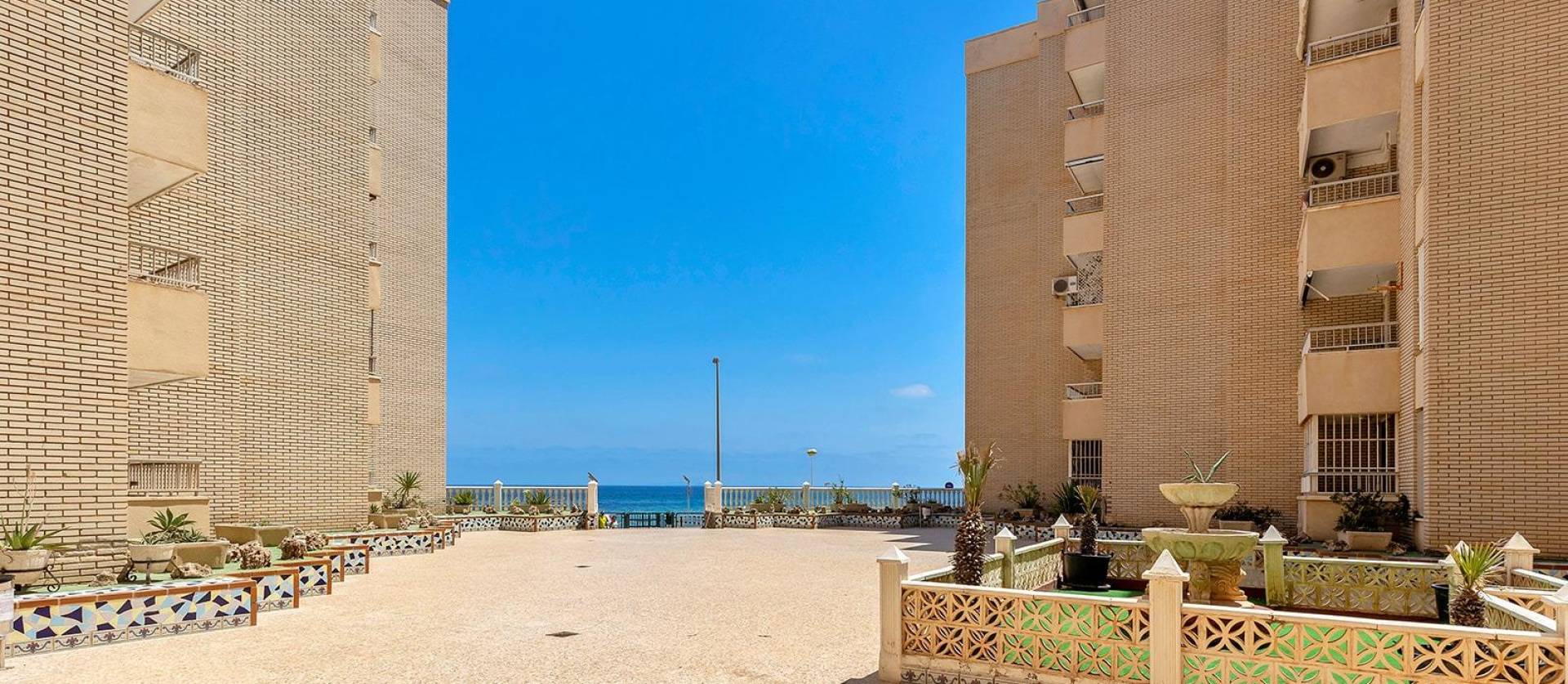 Sale - Apartment - Torrevieja - Playa de los Locos