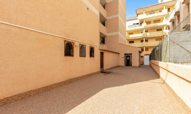 Sale - Apartment - Torrevieja - La Mata