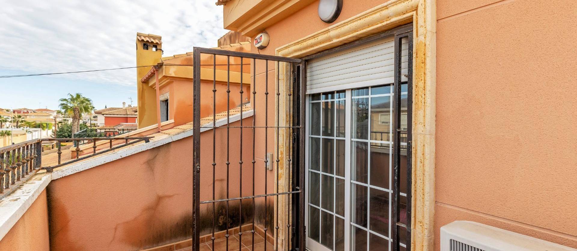 Sale - Townhouse - Torrevieja - Aguas Nuevas