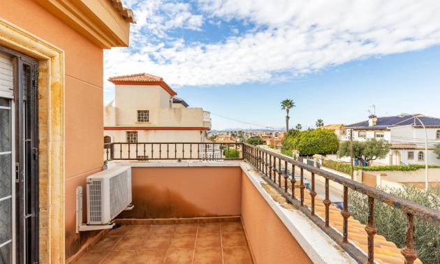 Sale - Townhouse - Torrevieja - Aguas Nuevas