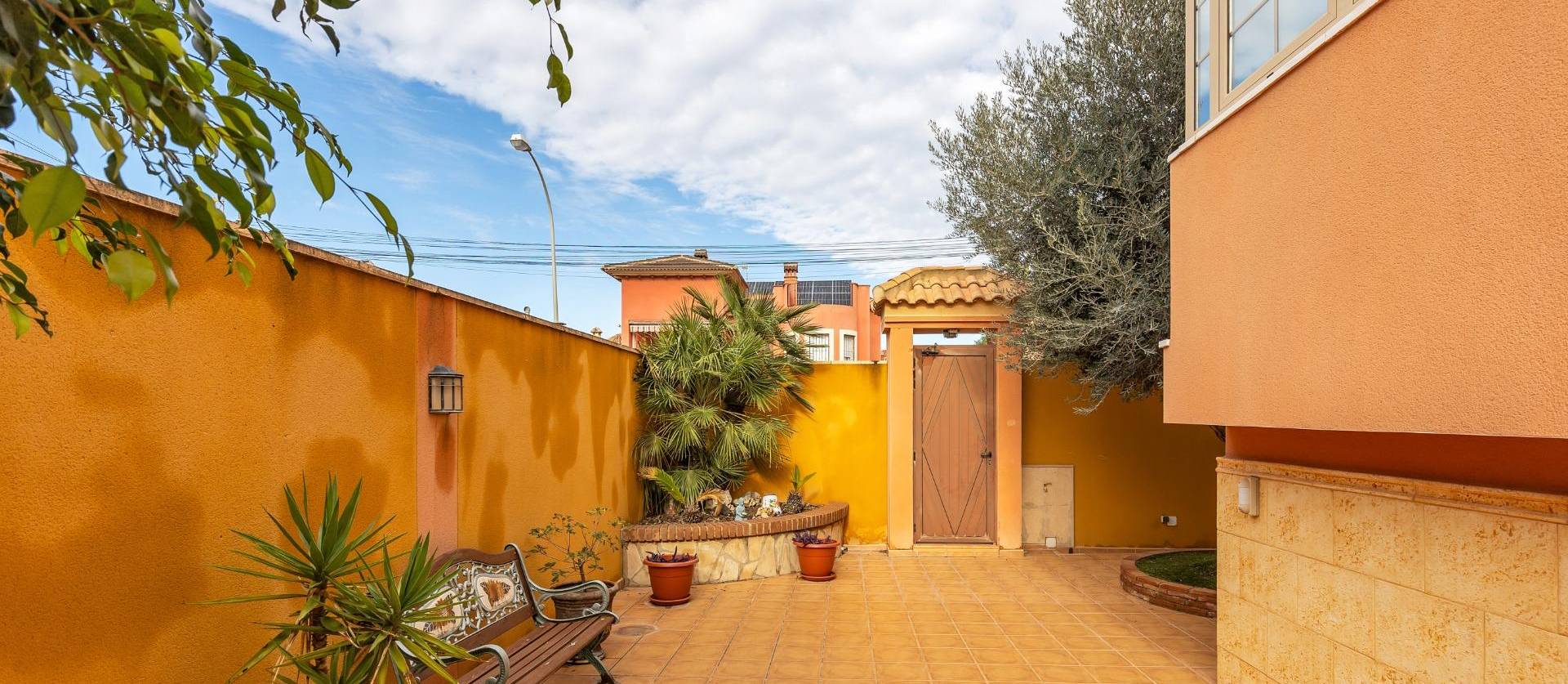 Sale - Townhouse - Torrevieja - Aguas Nuevas