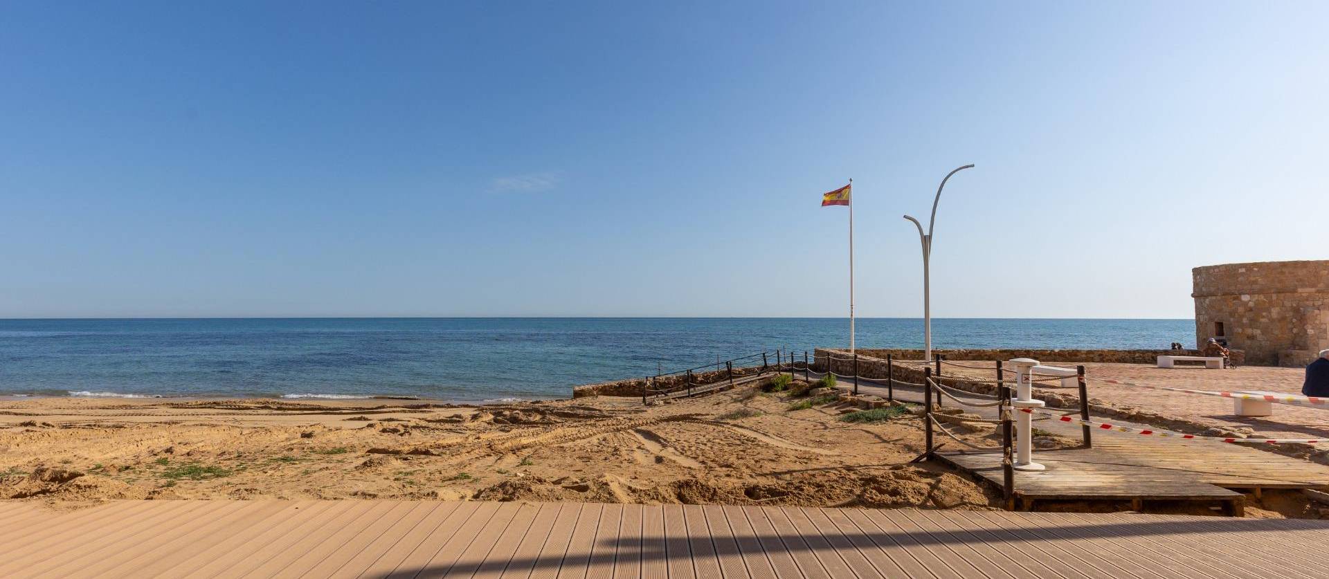 Venta - Apartment - Torrevieja - La Mata