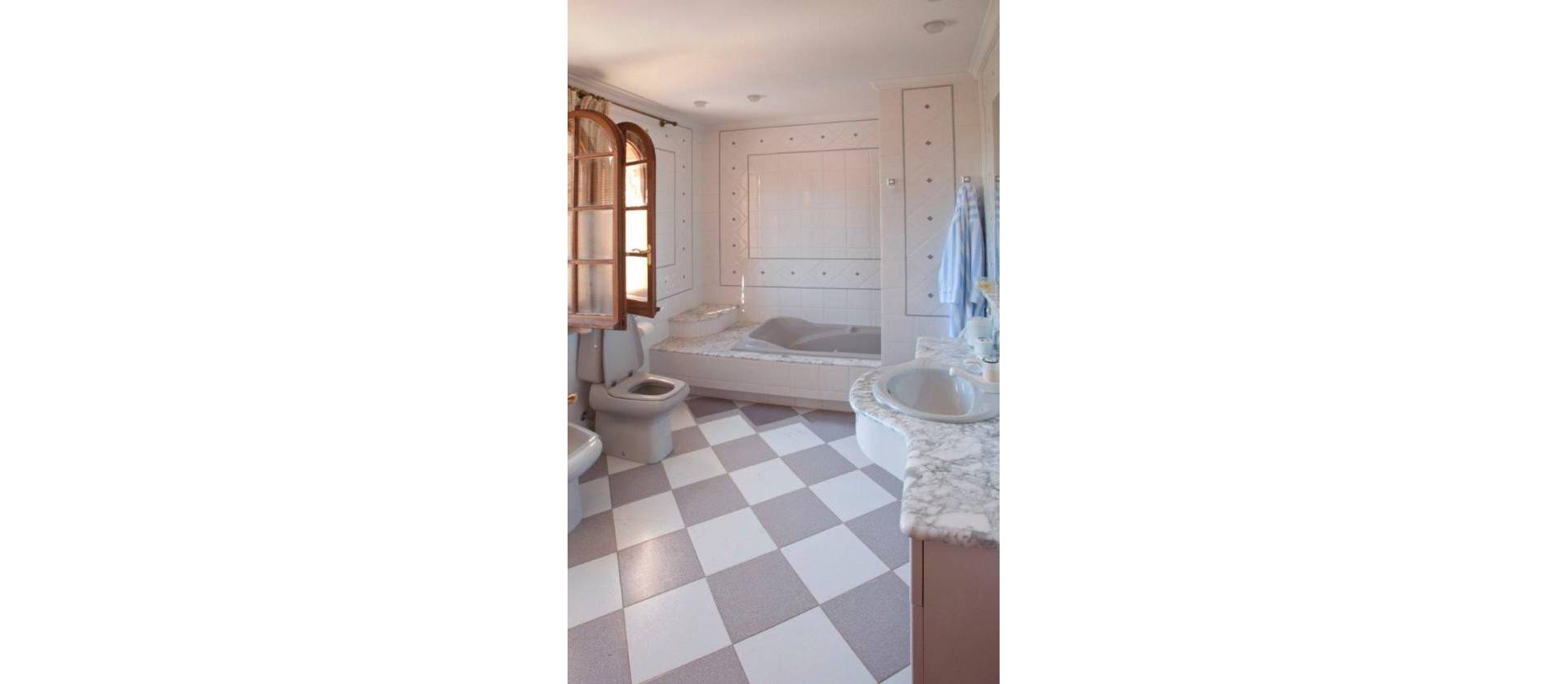 Bestaande woningen - Villa - Orihuela Costa