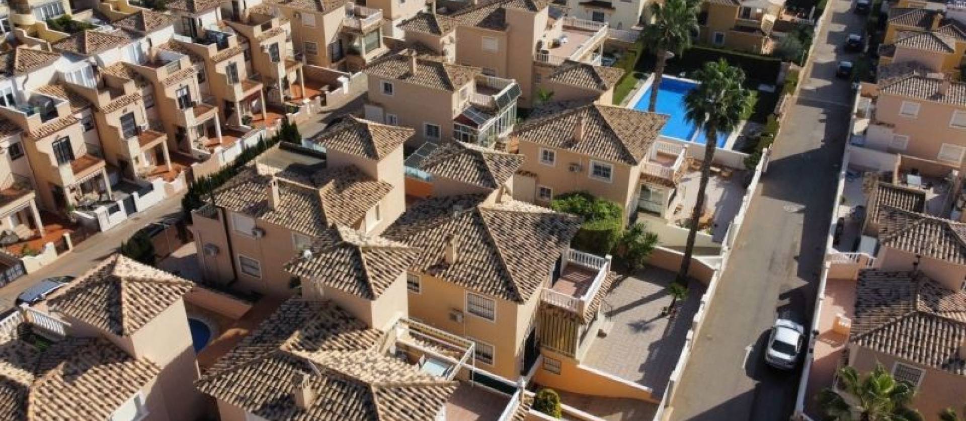 Sale - Villa - Orihuela Costa