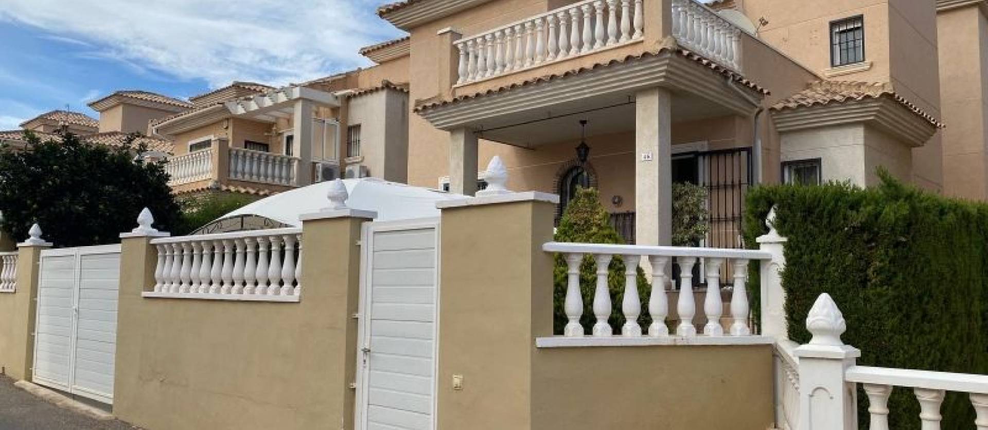 Sale - Villa - Orihuela Costa