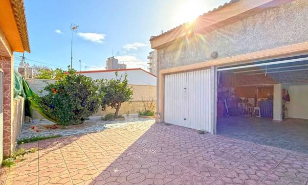 Sale - Villa - Torrevieja