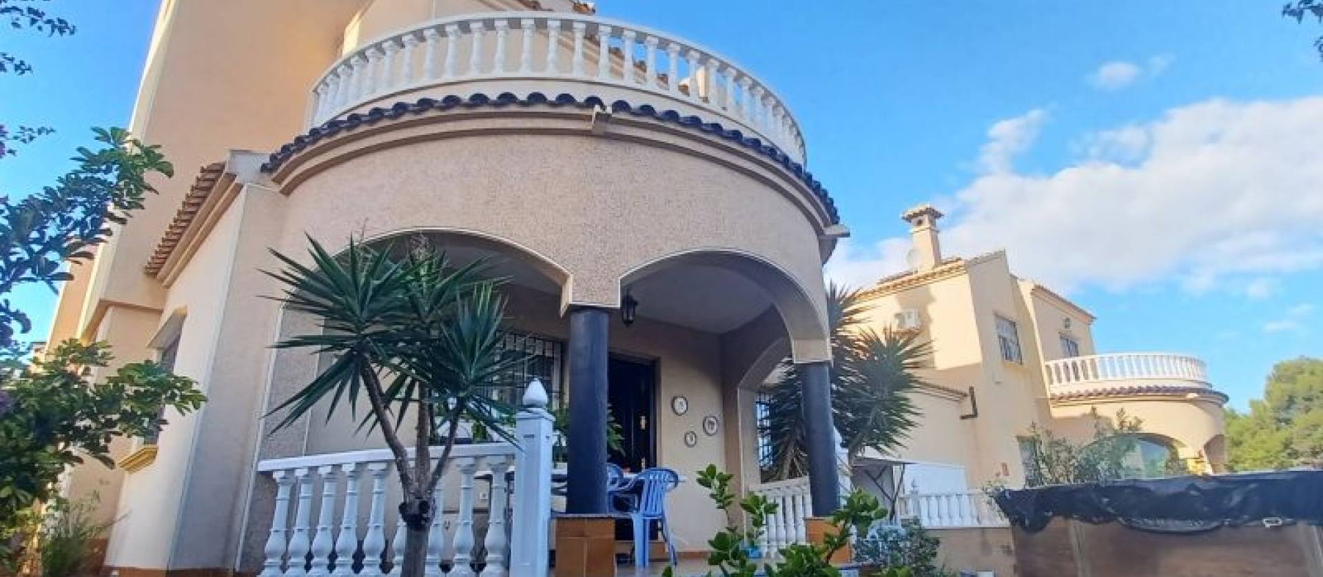 Bestaande woningen - Villa - Orihuela Costa