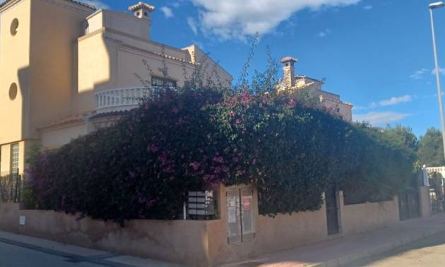 Bestaande woningen - Villa - Orihuela Costa