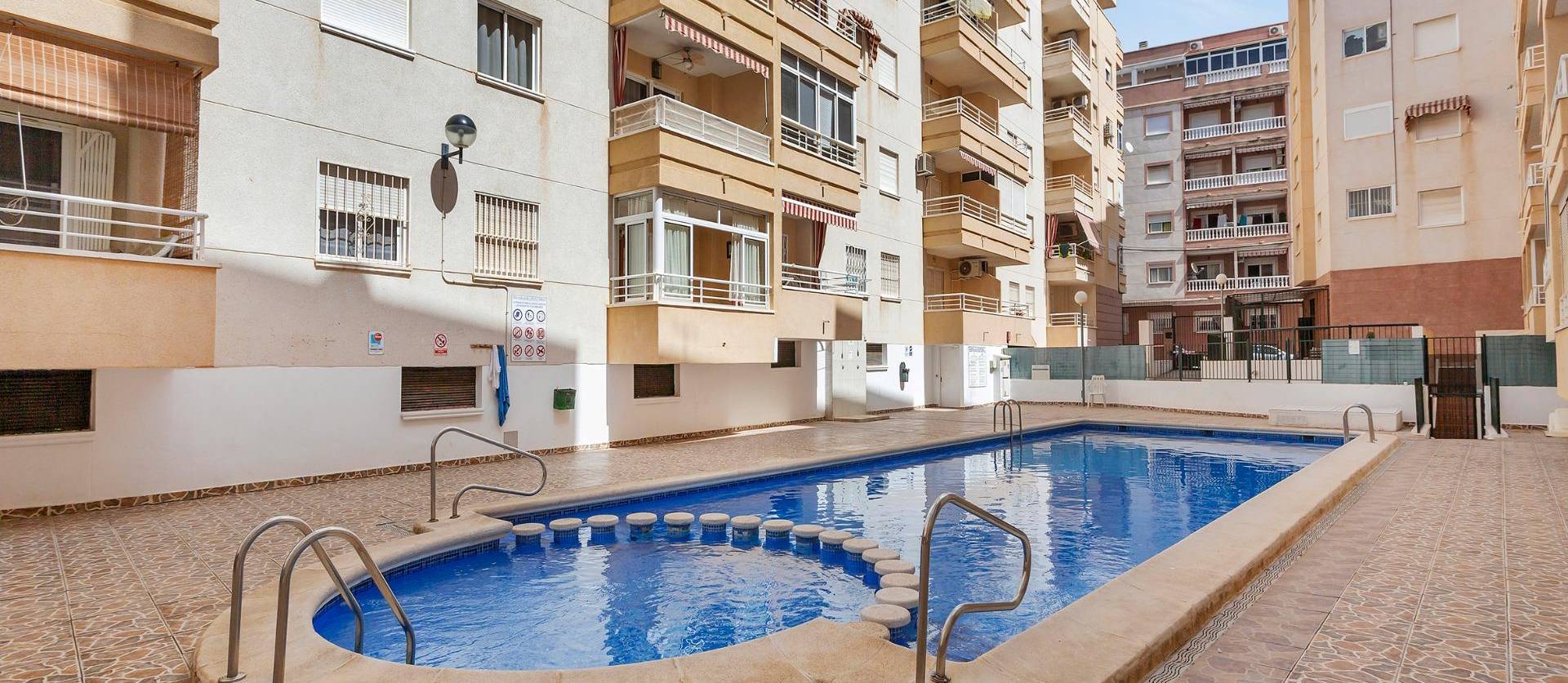 Revente - Apartment - Torrevieja - Estacion de autobuses