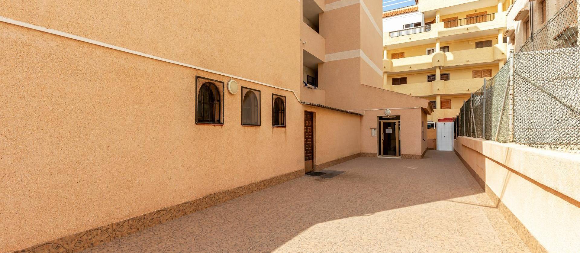 Venta - Apartment - Torrevieja - La Mata