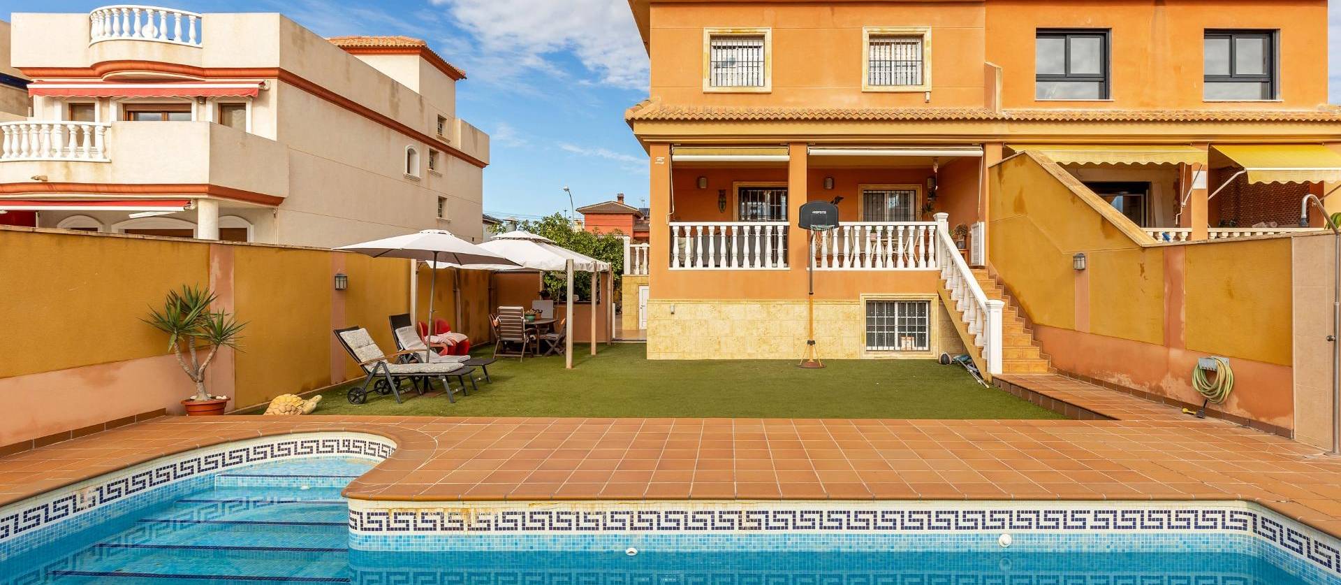 Revente - Maison de ville - Torrevieja - Aguas Nuevas