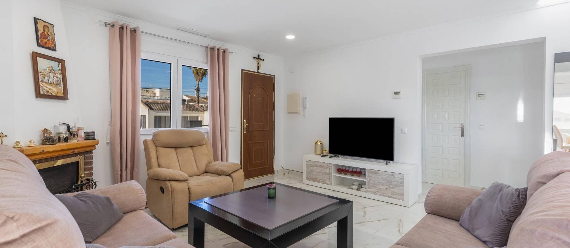 Sale - Villa - Torrevieja - El chaparral