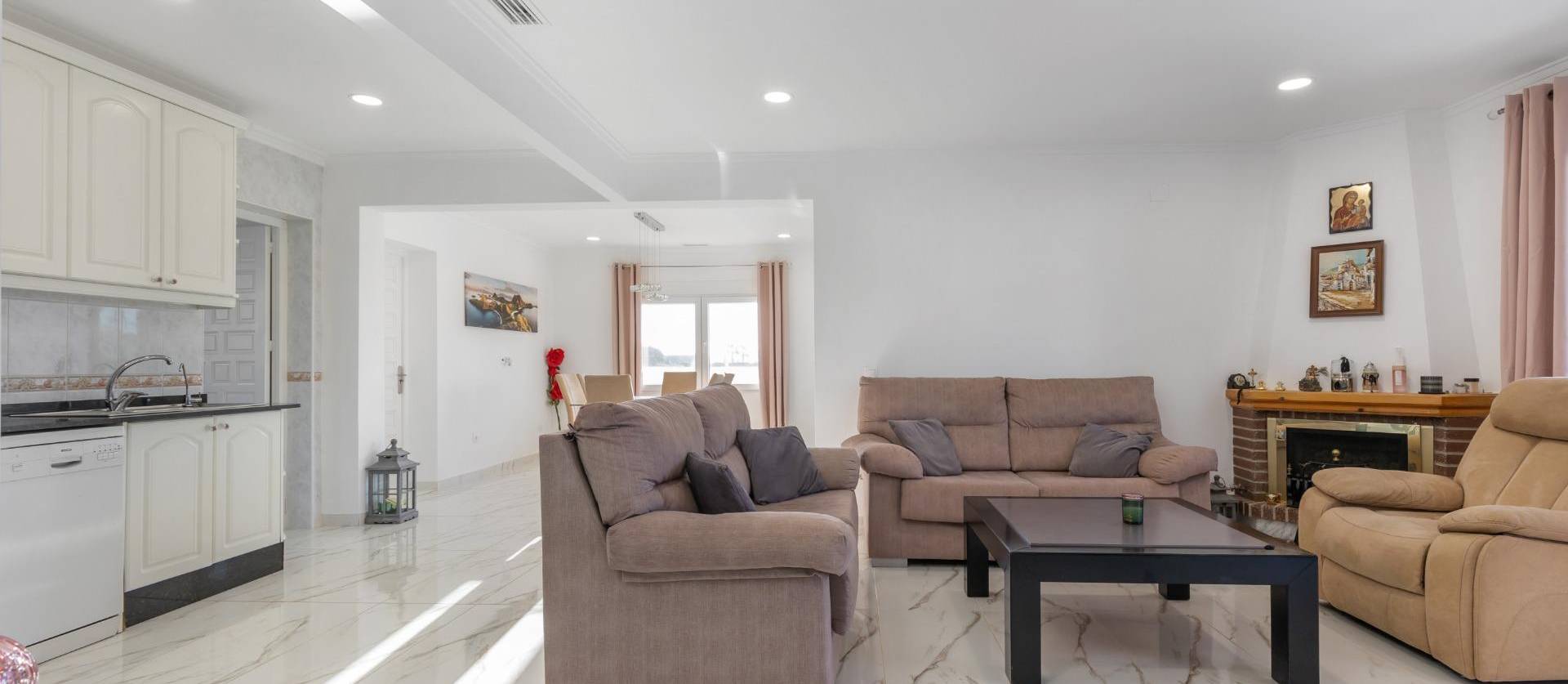 Sale - Villa - Torrevieja - El chaparral