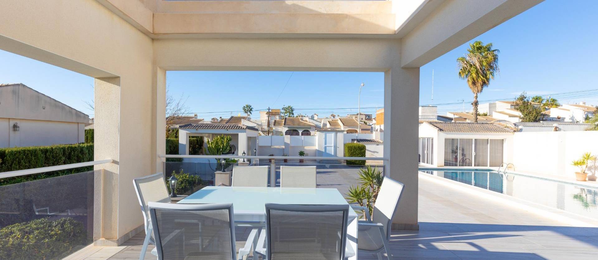 Sale - Villa - Torrevieja - El chaparral