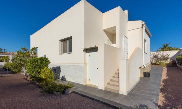 Sale - Villa - Torrevieja - El chaparral