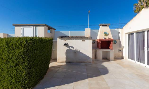 Sale - Villa - Torrevieja - El chaparral