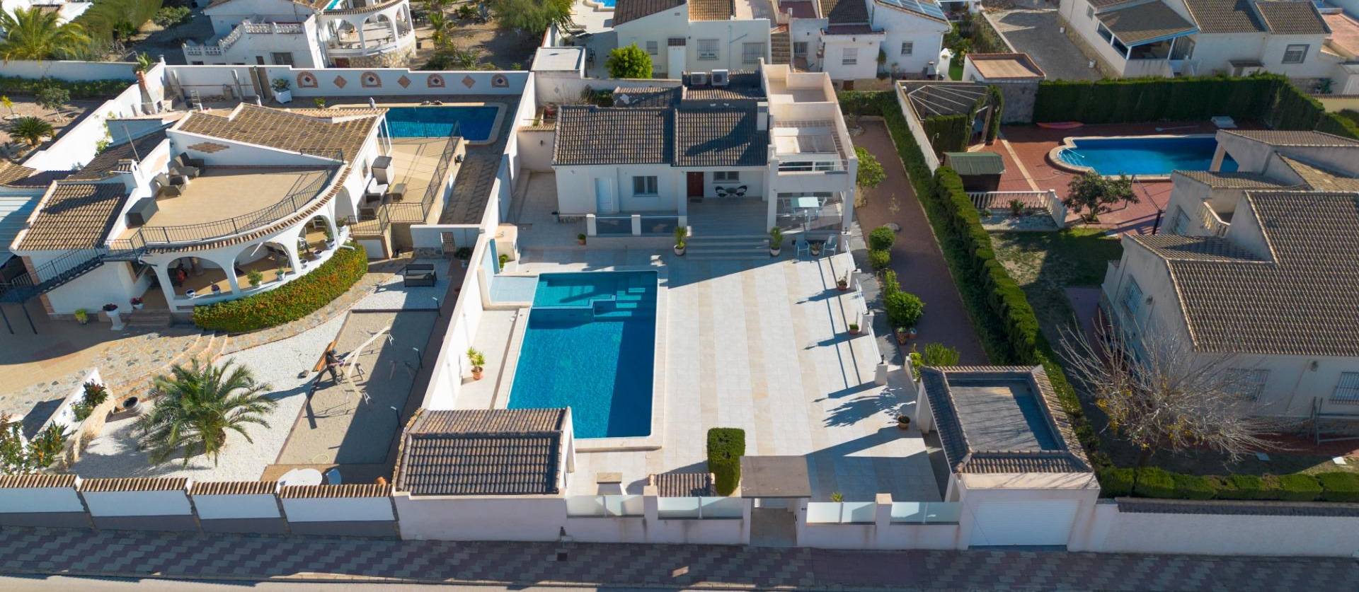 Sale - Villa - Torrevieja - El chaparral