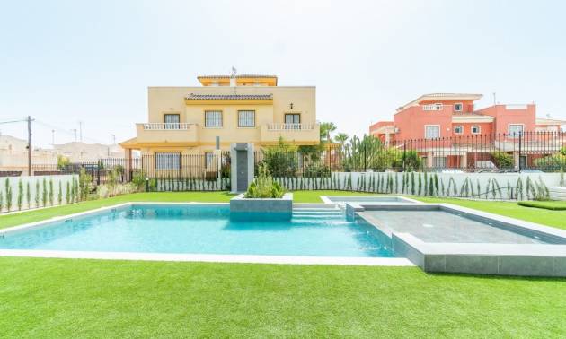 Nieuwbouw projecten - Bungalow - Torrevieja - Los Balcones