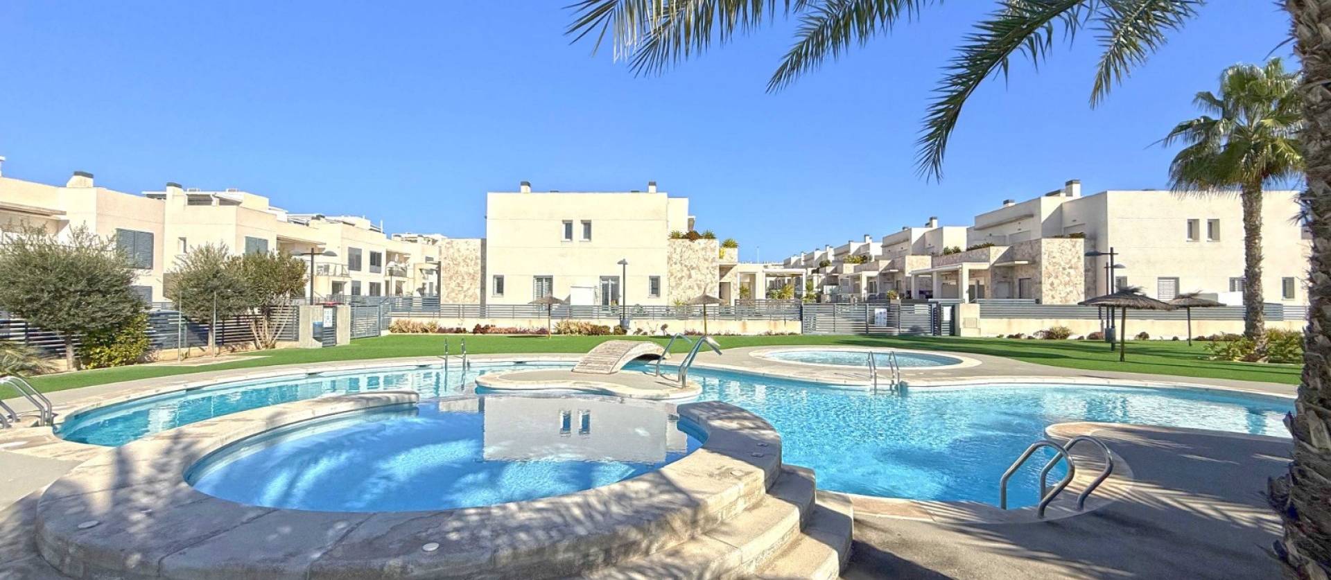 Bestaande woningen - Halfvrijstaand - Torrevieja - Aguas Nuevas