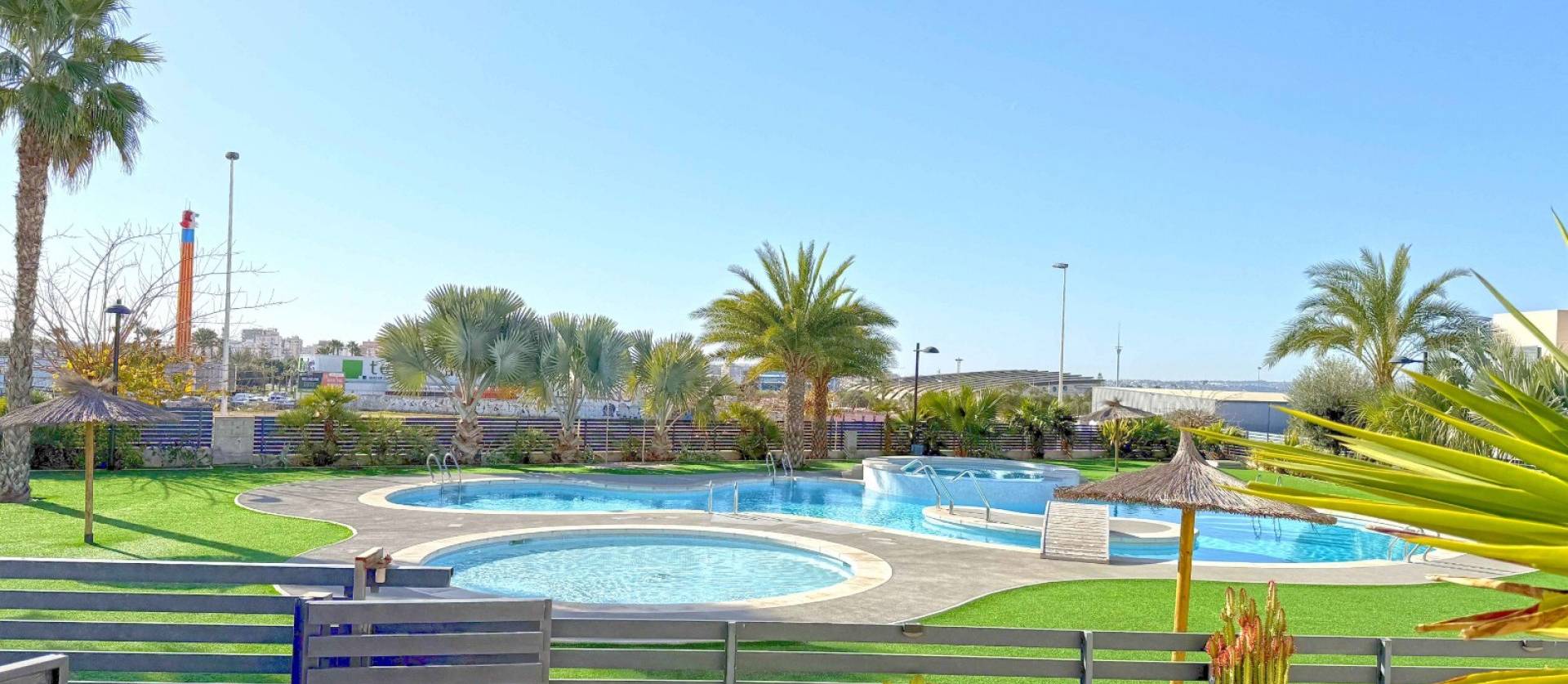 Bestaande woningen - Halfvrijstaand - Torrevieja - Aguas Nuevas