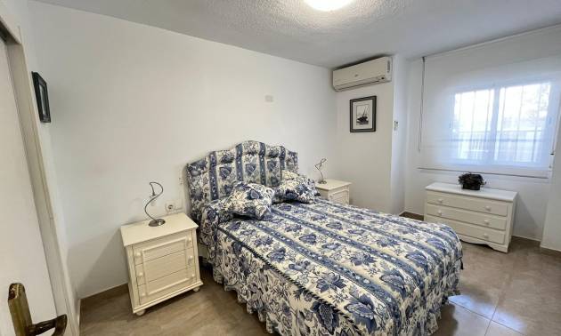 Sale - Ground Floor - Torrevieja - La Mata