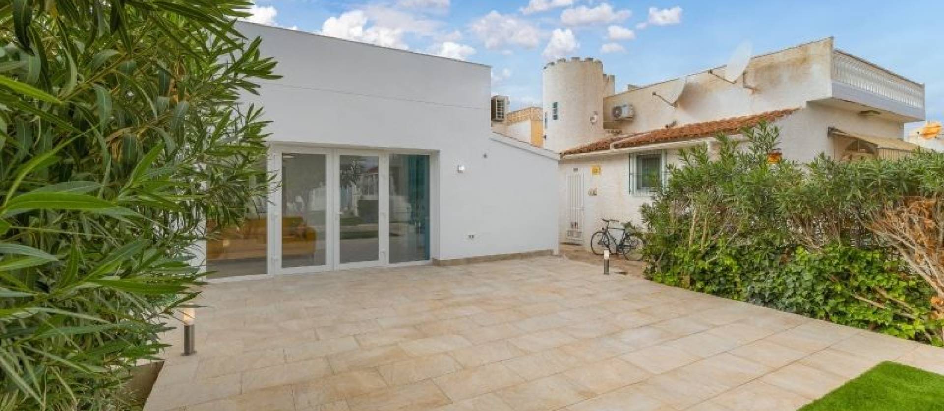 Revente - Villa - Orihuela Costa