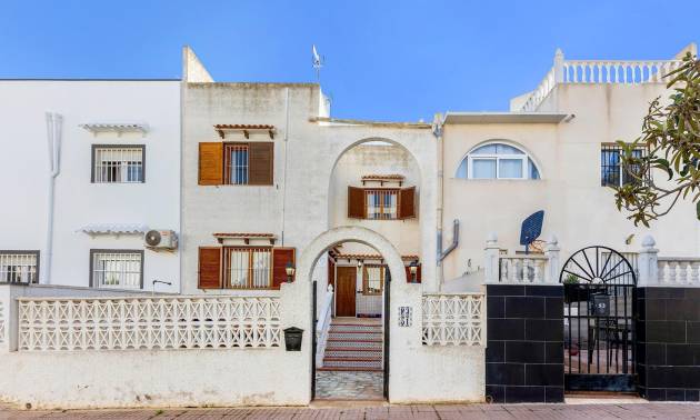 Sale - Townhouse - Torrevieja - Calas blanca