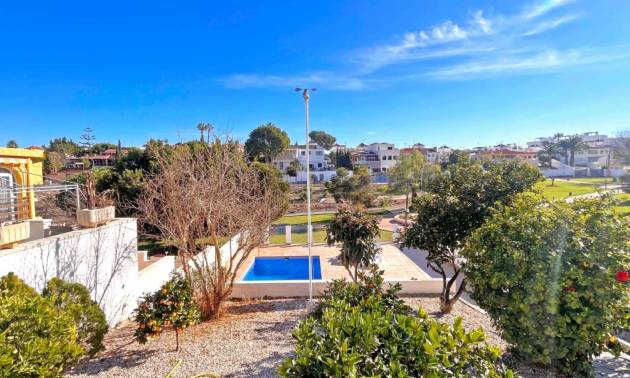 Sale - Villa - Torrevieja - Los Balcones