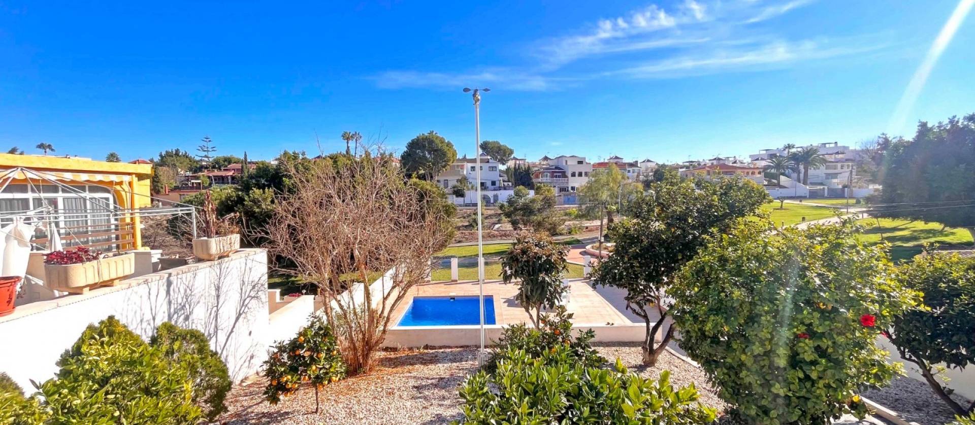 Sale - Villa - Torrevieja - Los Balcones