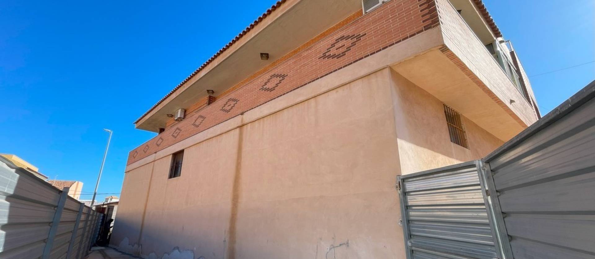 Revente - Semi Detached - La Union