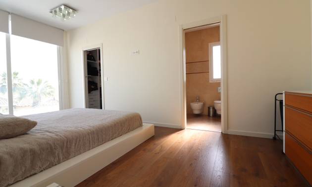 Bestaande woningen - Villa - La Marina