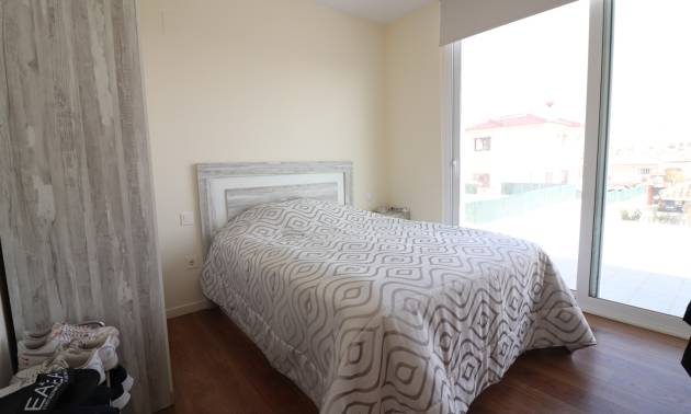 Bestaande woningen - Villa - La Marina