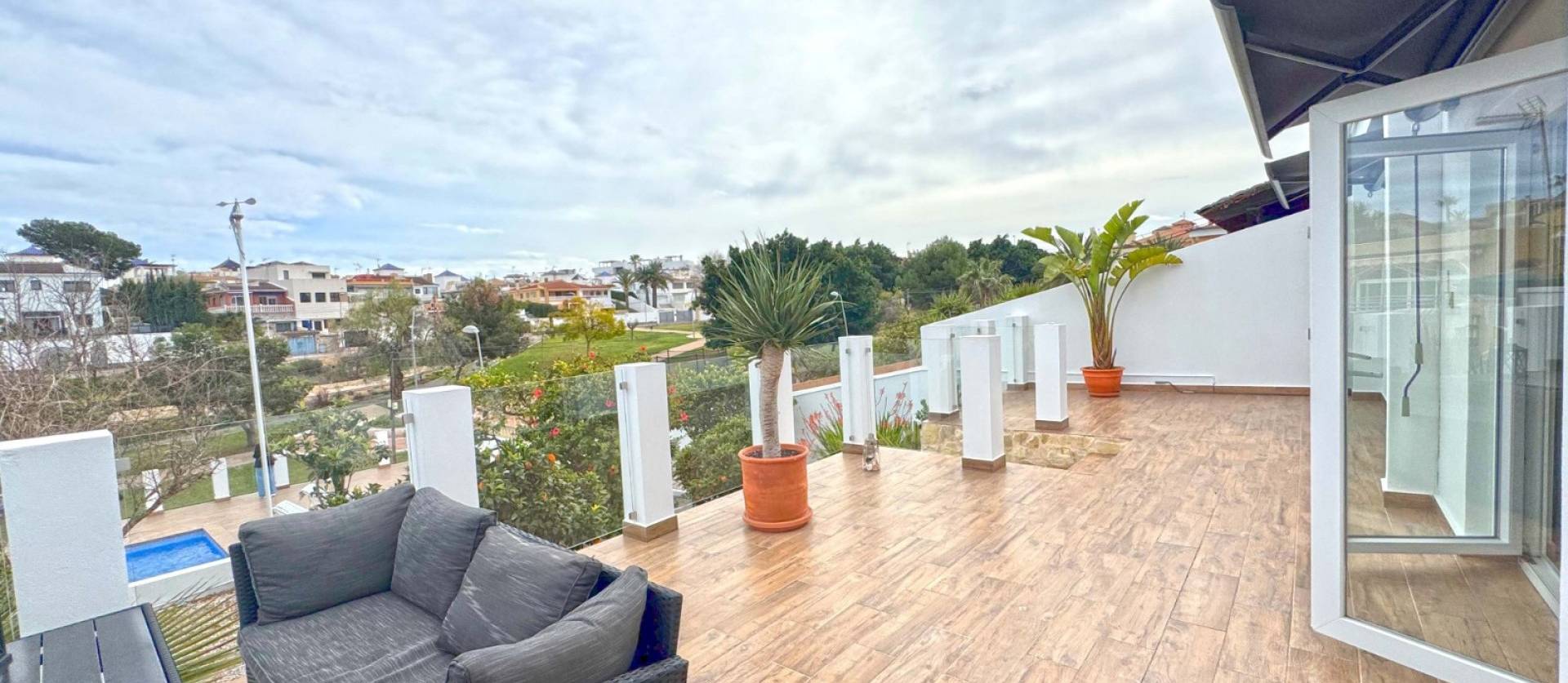 Sale - Villa - Torrevieja - Los Balcones