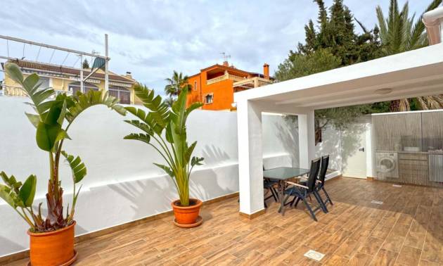 Sale - Villa - Torrevieja - Los Balcones