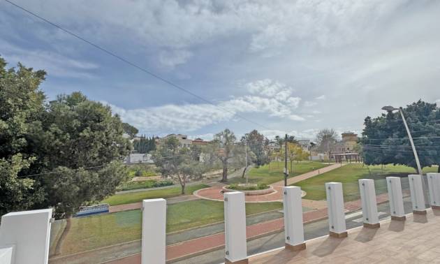 Revente - Villa - Torrevieja - Los Balcones