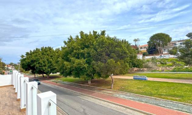 Revente - Villa - Torrevieja - Los Balcones