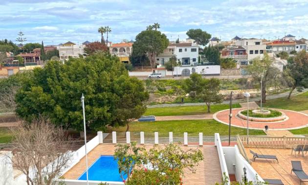 Bestaande woningen - Villa - Torrevieja - Los Balcones