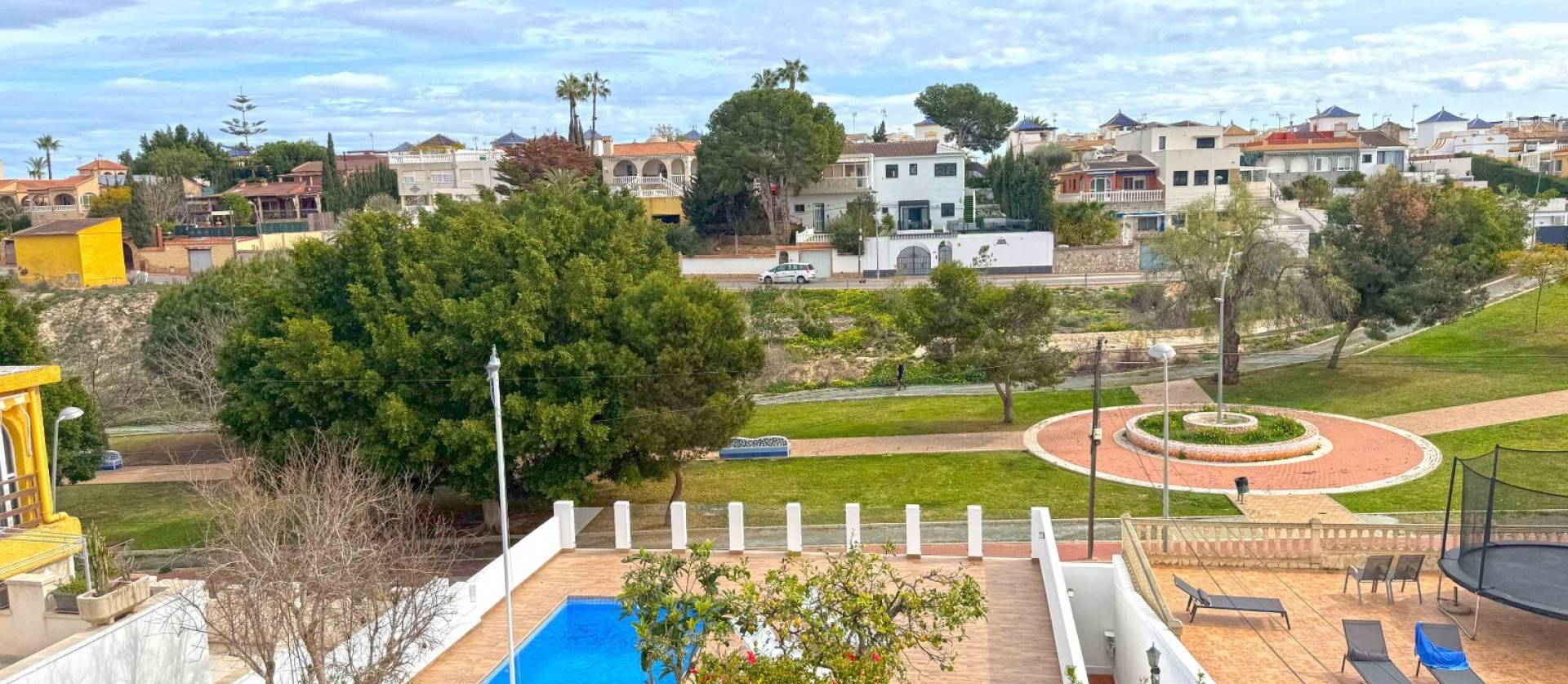 Sale - Villa - Torrevieja - Los Balcones