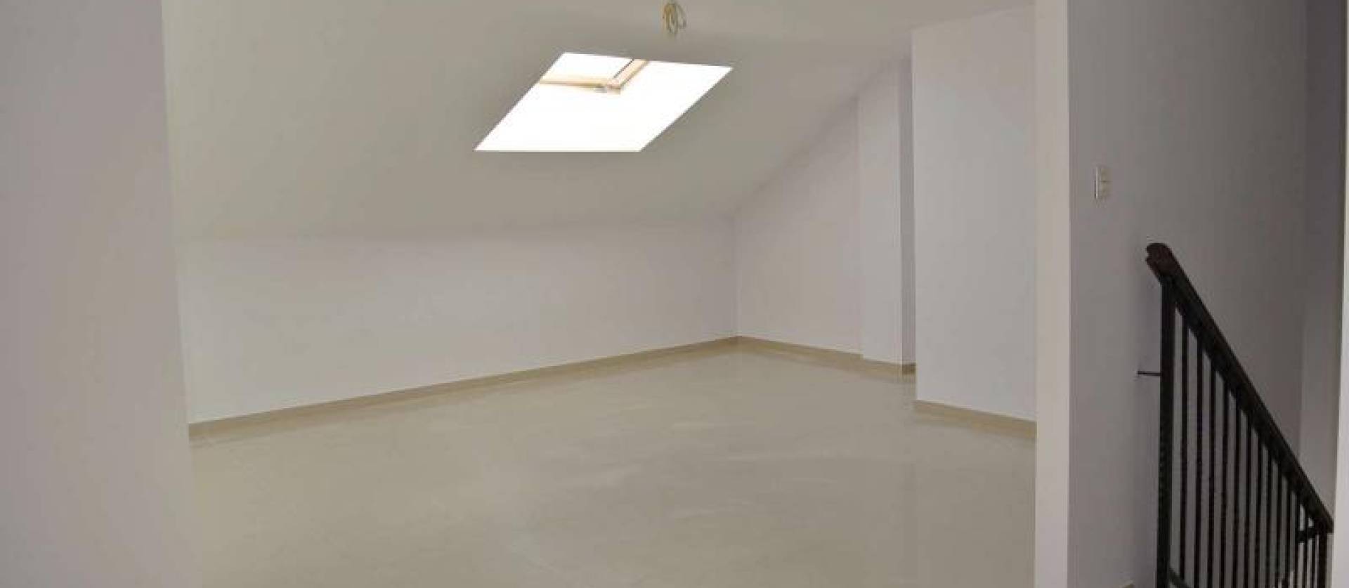 Sale - Commercial - Villena