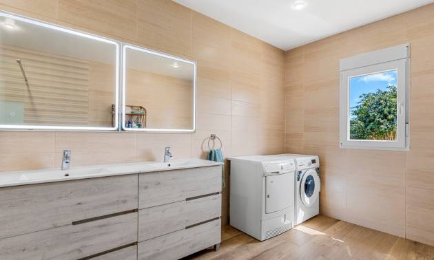 Venta - Villa - Los Montesinos