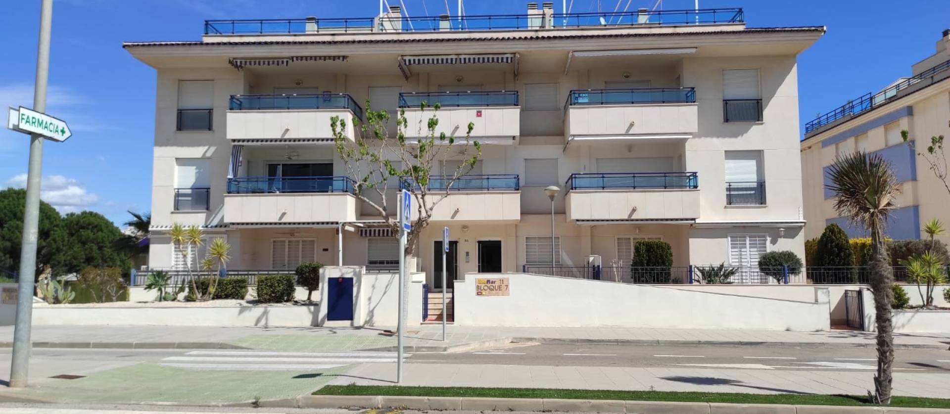 Venta - Apartment - Mil Palmeras