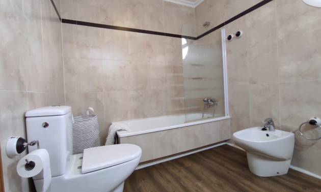 Venta - Apartment - Mil Palmeras