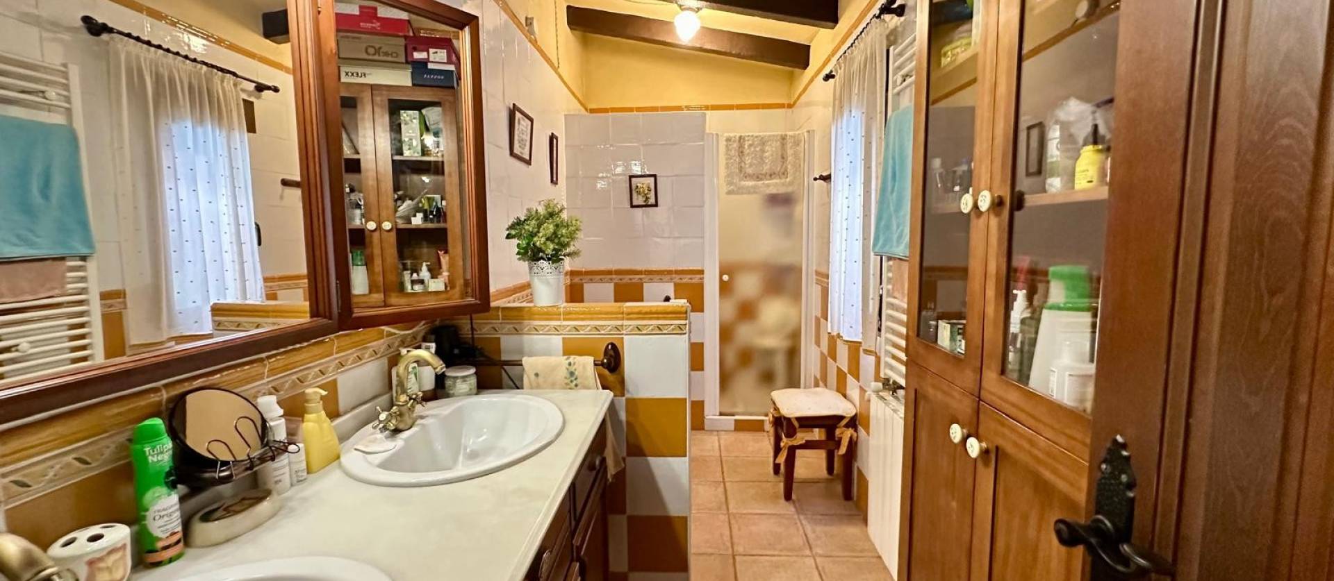 Sale - Villa - Yecla