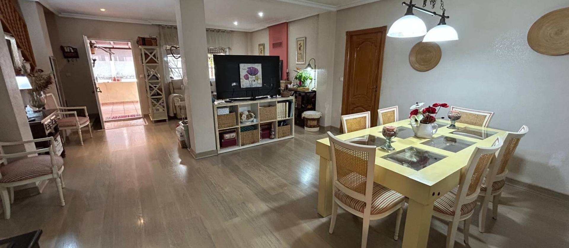 Bestaande woningen - Villa - Los Montesinos