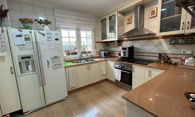 Bestaande woningen - Villa - Los Montesinos