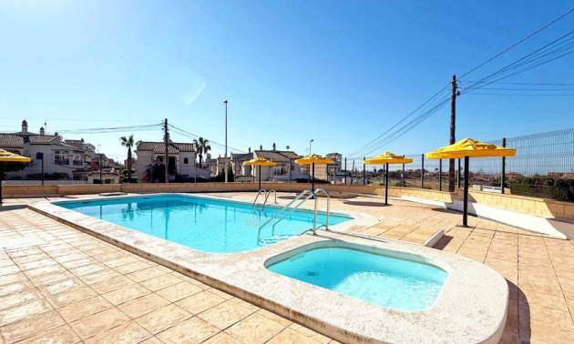 Venta - Bungalow - Torrevieja - La Mata
