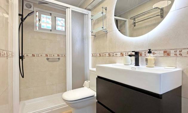 Venta - Bungalow - Torrevieja - La Mata