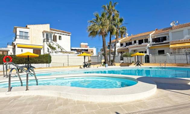 Venta - Bungalow - Torrevieja - La Mata